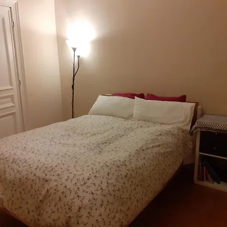 Cosy Very Well Located In Brussels. *