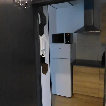 Superbe Au 1er Etage, Proche De La Gare Du Midi Brüssel