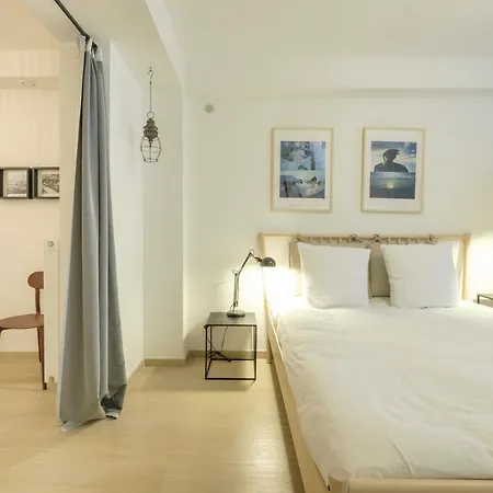 Nice 3 Bedrooms Duplex Between Kanal & Tour & Taxis * بروكسل