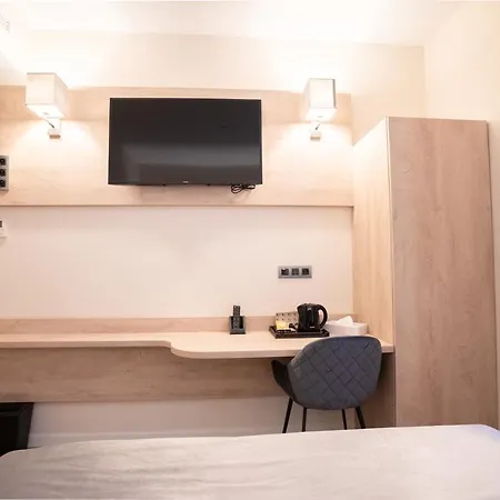 Concorde Hotel 4*