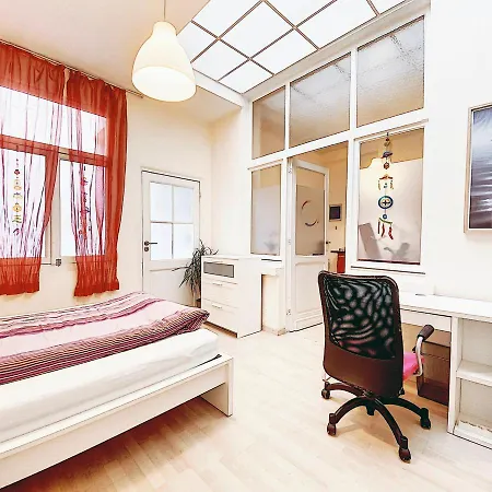 Brussels Center, Sainte-Catherine And Beguinage Sleeps 1-8P Apartman Brüsszel