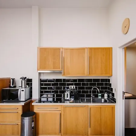 Apart-hotel And Cozy In