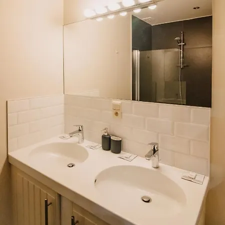 And Cozy In Apart-hotel