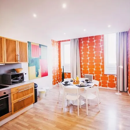 Apart-hotel And Cozy In 3*