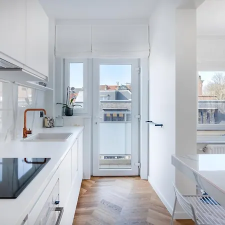 Apartment Moliere Design *