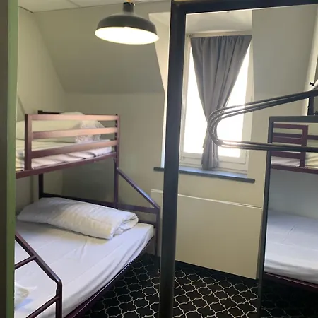 Hotell Safestay Grand Place 3*