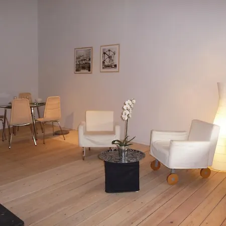 Apartmanhotel Typically 3*