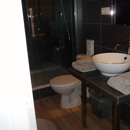 Typically Apartmanhotel 3*