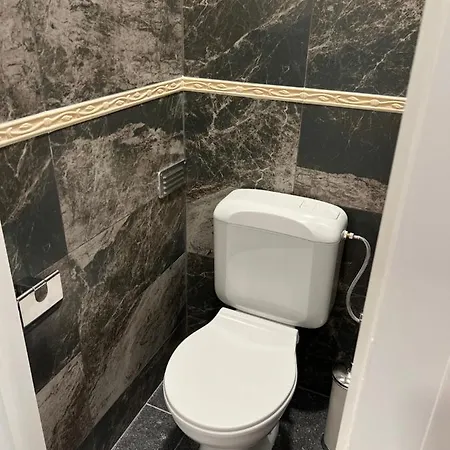 Cosy With Canal View Bruxelas