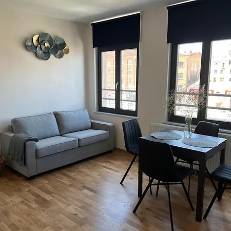 Cosy With Canal View