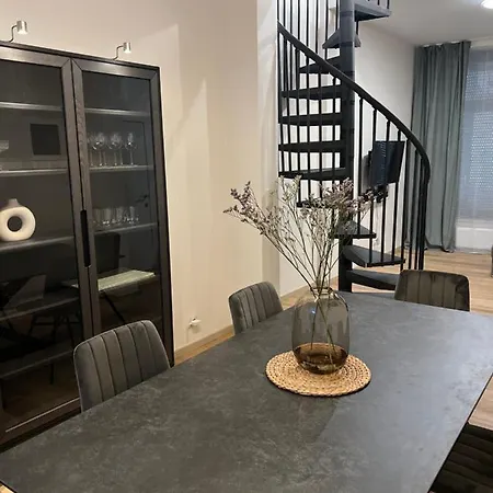 Exclusive Two-level With Private Terrace On The Canal Apartman