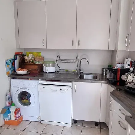 Apartamento Familiar Брюссель