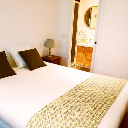 Bed & Breakfast De Mot Brussels