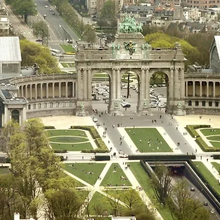 Cinquantenaire شقة بروكسل