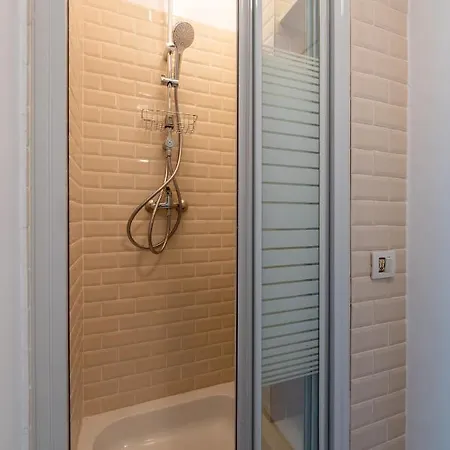 Appartement Charming Near Avenue Louise Brussel