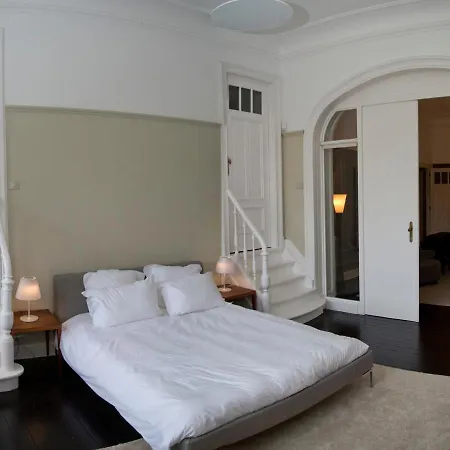 Apartment Chic *