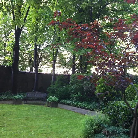 Szálloda First Euroflat 4*