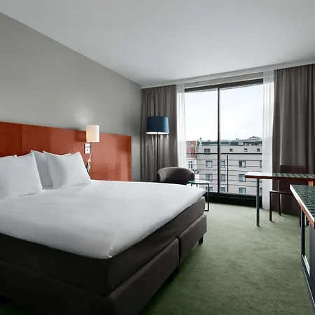 Nh Eu Berlaymont Hotel 4*