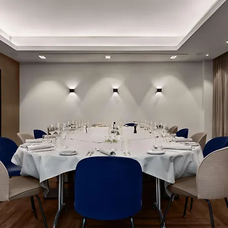 Nh Eu Berlaymont 4*