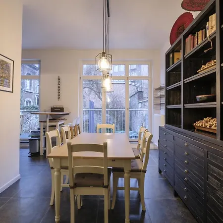 Magnificent 2 Bedroom Duplex + Terrace Ixelles Apartman Brüsszel