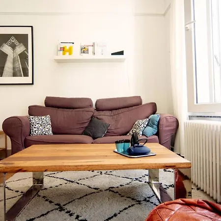 Private Flat Just A Stone's Throw From Flagey