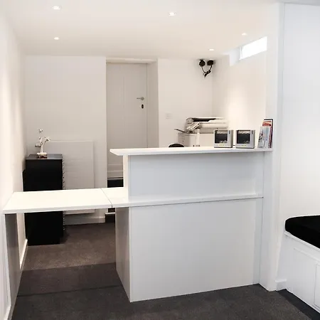 Satellite Hotel Bruselas
