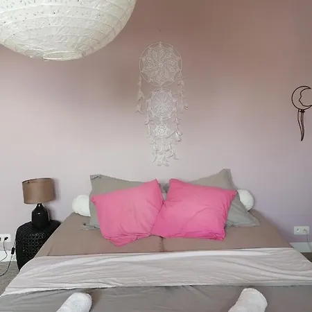 Double Lilas Et Uniquement Femmes Frühstückspension *