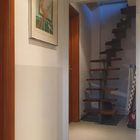 Apartman Lovely 2 Bedroom Penthouse With Terrace *