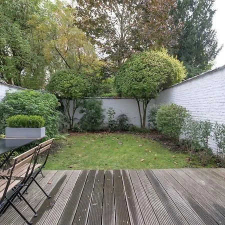 Superb 1 Bedroom With Garden At Chatelain Διαμέρισμα Βρυξέλλες