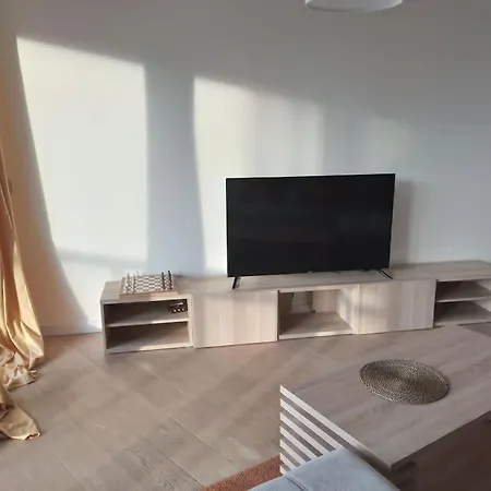 Apartment Beautiful 2br/2bar Apartement In European District