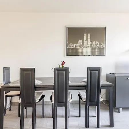 Beautiful 1br/1bar In E.u. District Apartamento