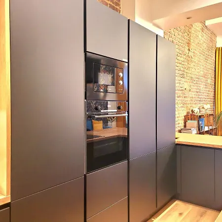 Brand New Iris With Private Bathroom And Balcony Πανσιόν Βρυξέλλες
