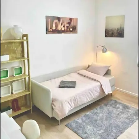 Minimal - Flat Ad Centre * Bruxelas