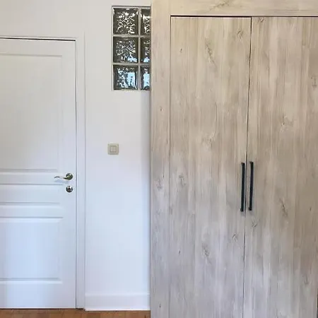 Triplex Magnifique Avec 3 Chambres Et Terrasse Brüsszel