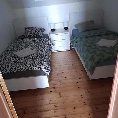 Apartman Triplex Magnifique Avec 3 Chambres Et Terrasse Brüsszel