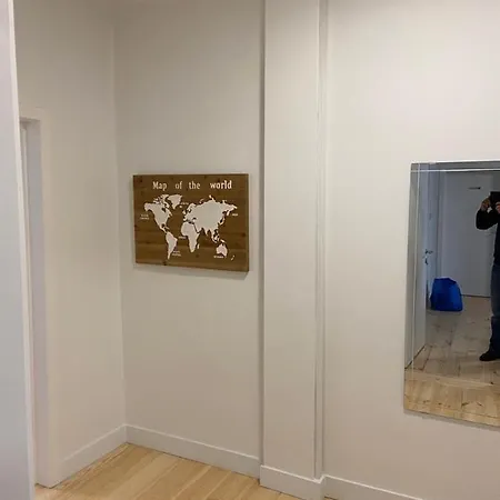 Modern Third Floor شقة