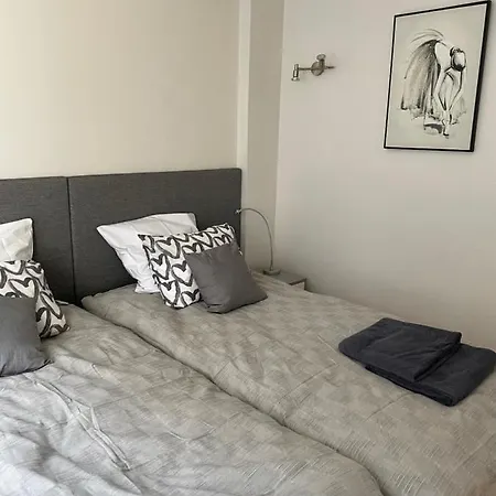 2 Au Coeur De Uccle Brüksel