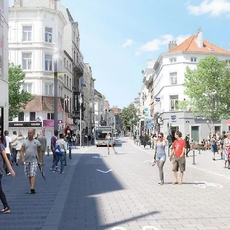 Palais Royal Apartment