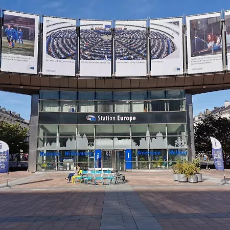 Design Europarlament With Private Terrace Lägenhet Bryssel