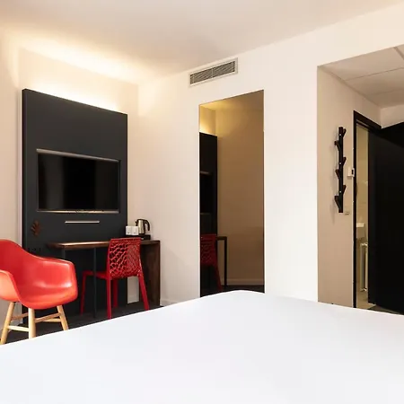 Hotell Aris Grand Place 3*