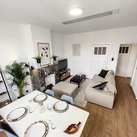 Hypercentre 4 Apartament *