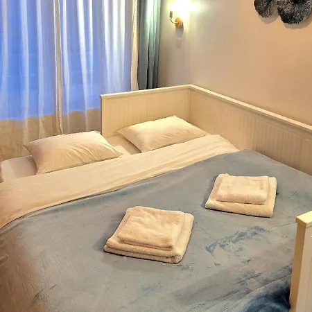 Brand New Camelia With Private Bathroom *