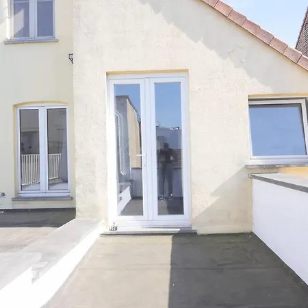 Chic 1br + Terrace