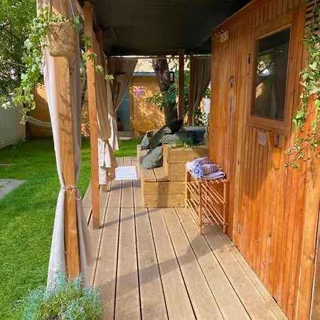 Superbe Avec Jardin, Sauna Et Jacuzzi