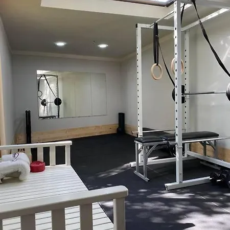 Superbe Avec Jardin, Sauna Et Jacuzzi Bruksela