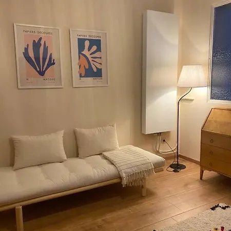 Superbe Avec Jardin, Sauna Et Jacuzzi Bruksela