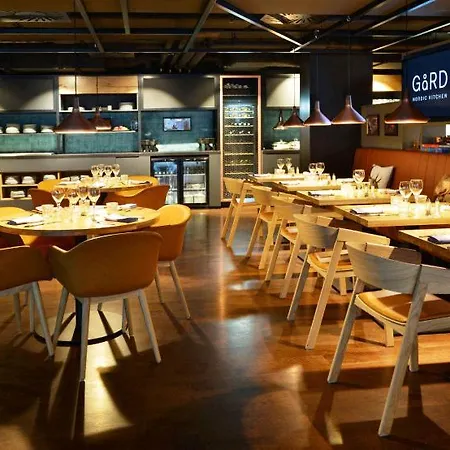 Courtyard By Marriott Eu Otel 4*