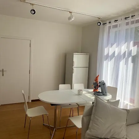 アパート Charming In Brussels: Great Location For Renting ブリュッセル