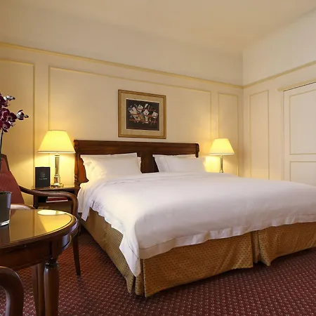 Le Plaza Otel