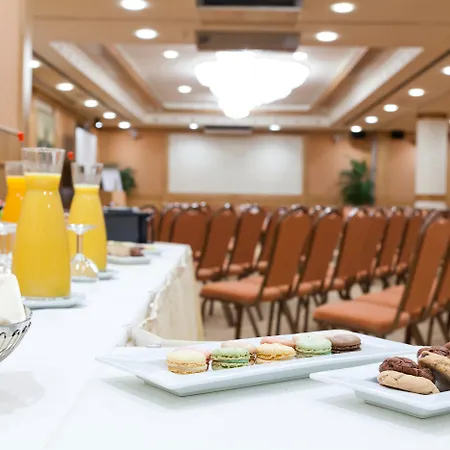 Le Chatelain Hotel